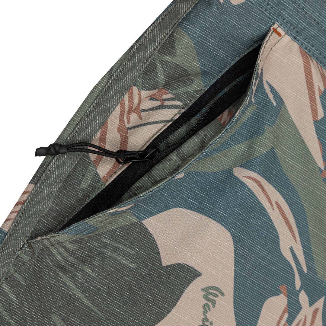 Hawaiian Brushstroke Cruiser Shorts